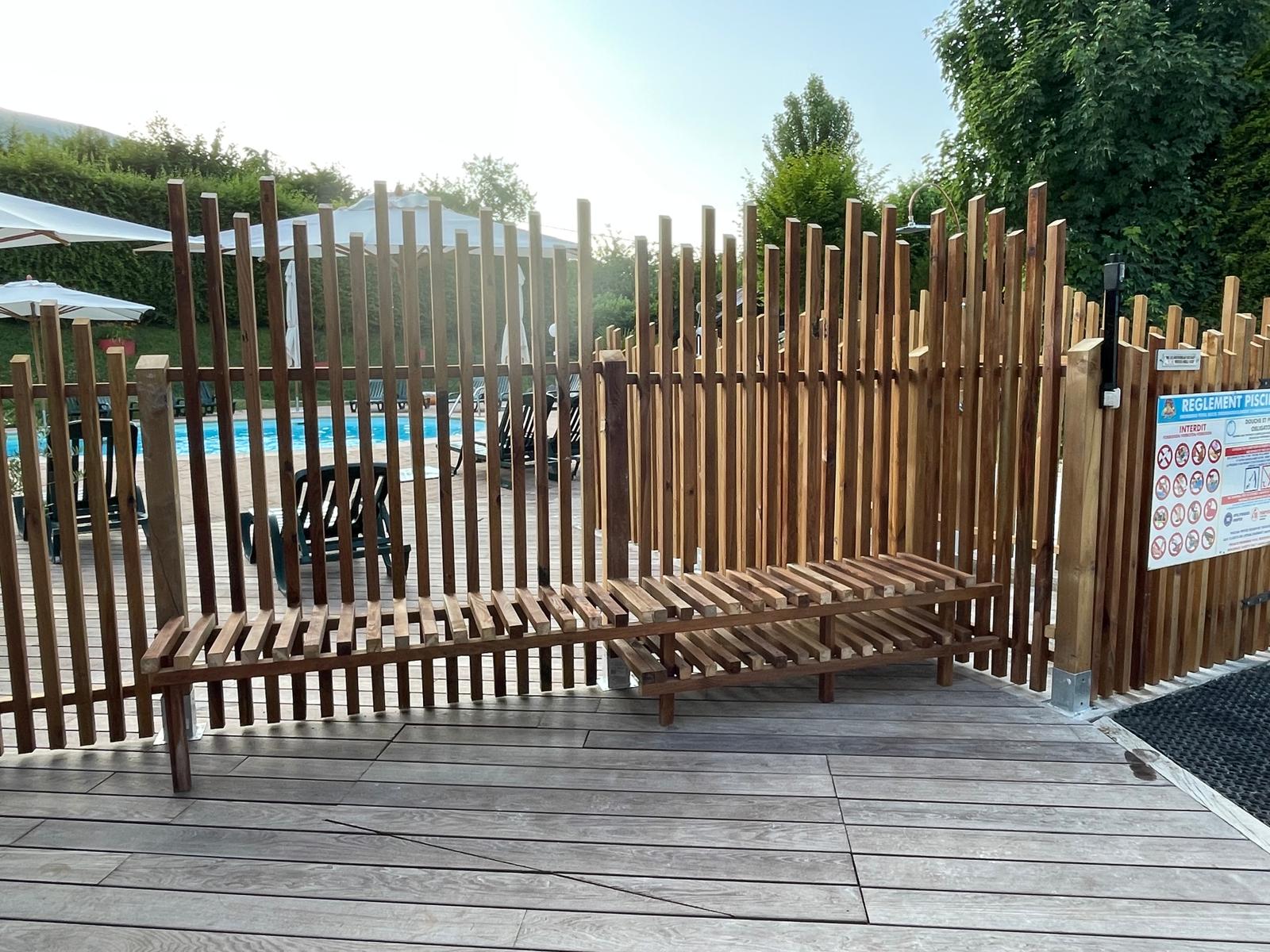 clôture bord de piscine